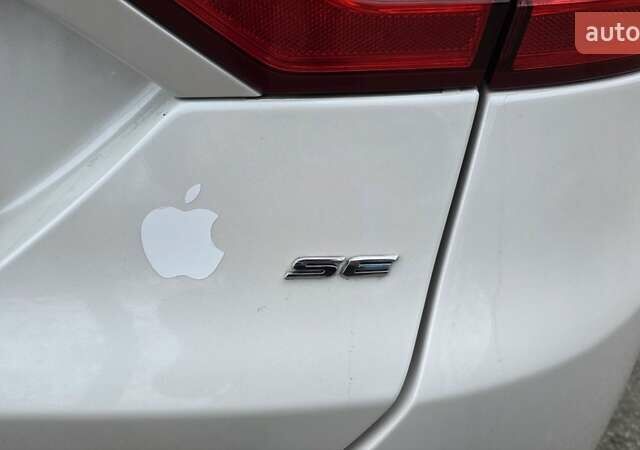 Білий Форд Фьюжен, об'ємом двигуна 2.5 л та пробігом 240 тис. км за 9449 $, фото 15 на Automoto.ua