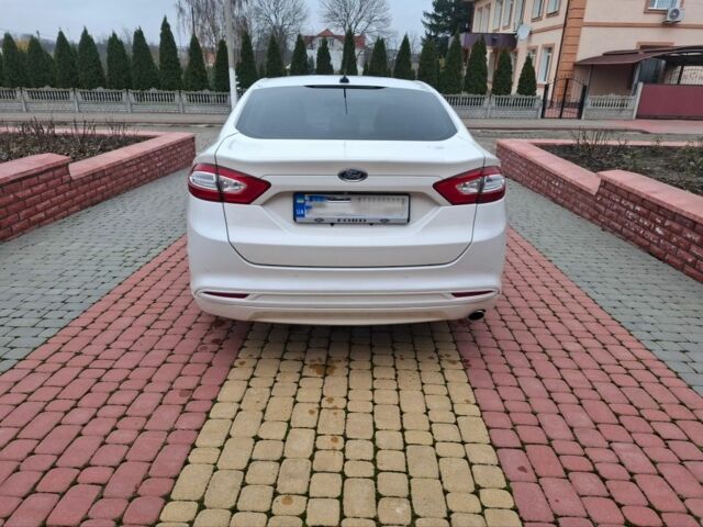 Білий Форд Фьюжен, об'ємом двигуна 0 л та пробігом 160 тис. км за 10000 $, фото 5 на Automoto.ua