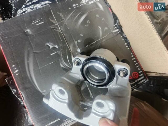 Белый Форд Фьюжн, объемом двигателя 2 л и пробегом 215 тыс. км за 10550 $, фото 27 на Automoto.ua