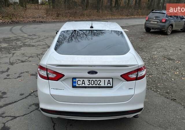 Білий Форд Фьюжен, об'ємом двигуна 2.5 л та пробігом 240 тис. км за 9449 $, фото 13 на Automoto.ua