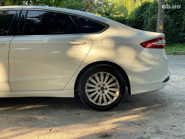 Белый Форд Фьюжн, объемом двигателя 2 л и пробегом 163 тыс. км за 12790 $, фото 13 на Automoto.ua