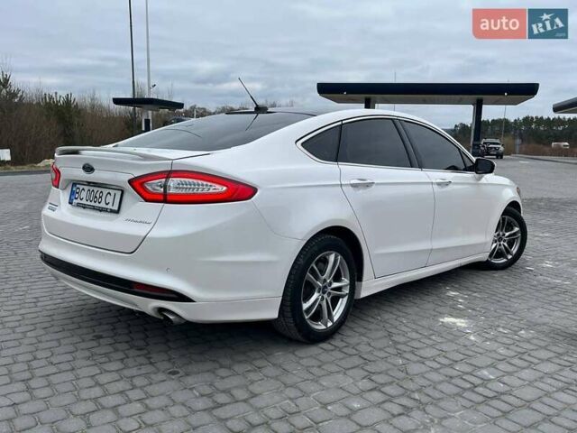 Белый Форд Фьюжн, объемом двигателя 2 л и пробегом 190 тыс. км за 11000 $, фото 6 на Automoto.ua
