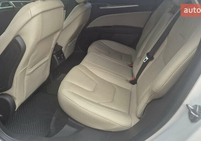 Белый Форд Фьюжн, объемом двигателя 2 л и пробегом 158 тыс. км за 11750 $, фото 15 на Automoto.ua