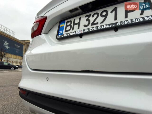 Белый Форд Фьюжн, объемом двигателя 2 л и пробегом 194 тыс. км за 13500 $, фото 12 на Automoto.ua