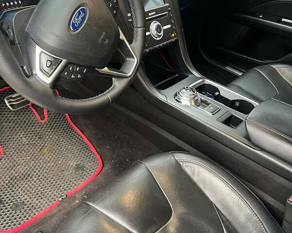 Білий Форд Фьюжен, об'ємом двигуна 2 л та пробігом 210 тис. км за 11000 $, фото 1 на Automoto.ua