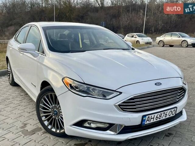 Белый Форд Фьюжн, объемом двигателя 2 л и пробегом 153 тыс. км за 13399 $, фото 37 на Automoto.ua