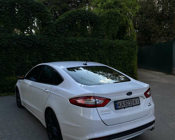 Форд Фьюжн 2016 в Одессе на Automoto.ua Белый Форд Фьюжн, объемом двигателя 1.5 л и пробегом 150 тыс. км за 10000 $, фото 1 на Automoto.ua