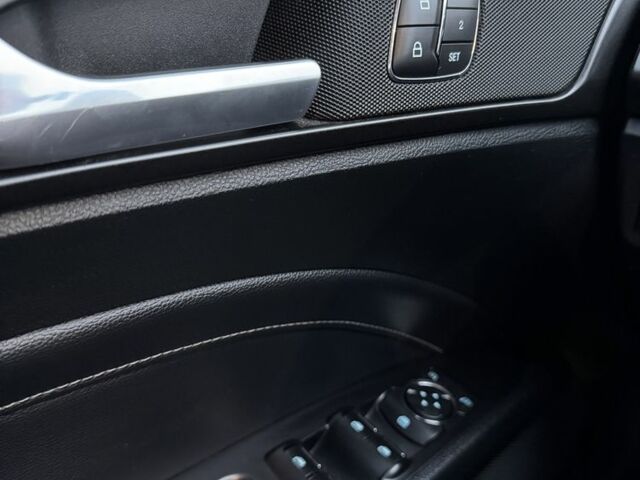 Белый Форд Фьюжн, объемом двигателя 2 л и пробегом 236 тыс. км за 13499 $, фото 17 на Automoto.ua