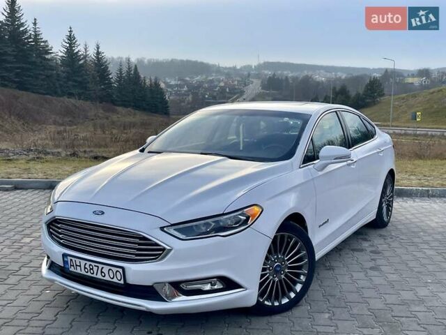 Белый Форд Фьюжн, объемом двигателя 2 л и пробегом 153 тыс. км за 13399 $, фото 48 на Automoto.ua