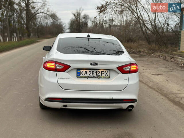 Білий Форд Фьюжен, об'ємом двигуна 2.49 л та пробігом 160 тис. км за 9000 $, фото 1 на Automoto.ua