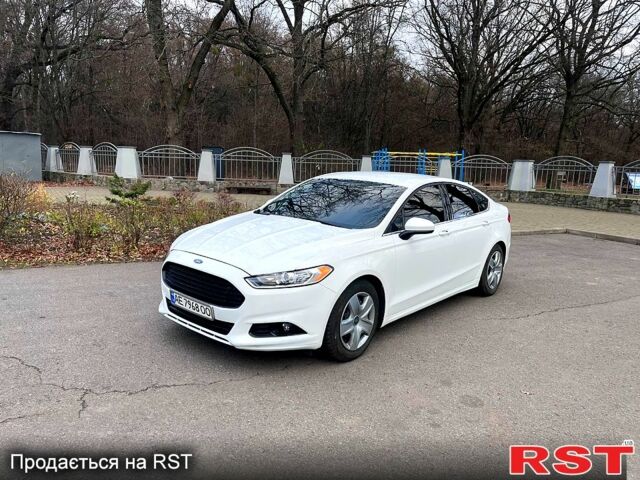 Белый Форд Фьюжн, объемом двигателя 2.5 л и пробегом 192 тыс. км за 12000 $, фото 1 на Automoto.ua