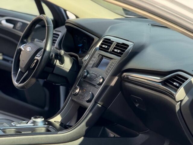 Белый Форд Фьюжн, объемом двигателя 1.5 л и пробегом 156 тыс. км за 11300 $, фото 13 на Automoto.ua