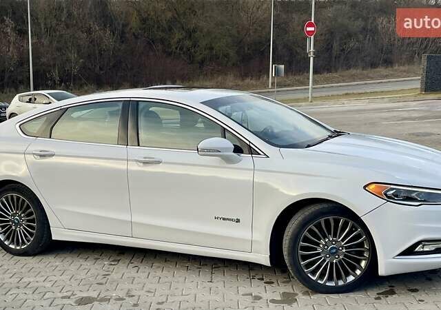 Белый Форд Фьюжн, объемом двигателя 2 л и пробегом 153 тыс. км за 13399 $, фото 29 на Automoto.ua