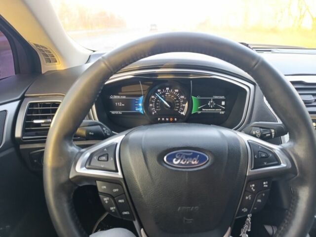 Білий Форд Фьюжен, об'ємом двигуна 1.5 л та пробігом 182 тис. км за 9800 $, фото 7 на Automoto.ua