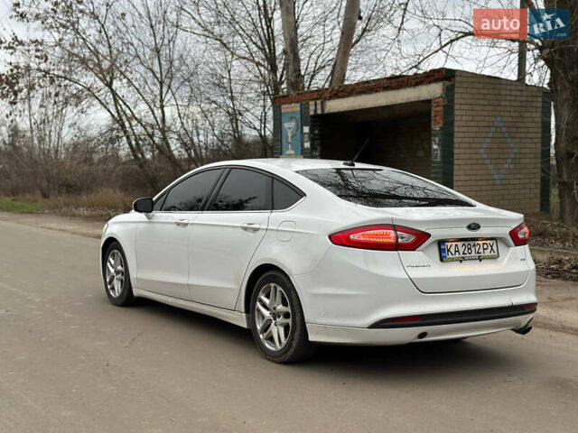 Білий Форд Фьюжен, об'ємом двигуна 2.49 л та пробігом 160 тис. км за 9000 $, фото 2 на Automoto.ua