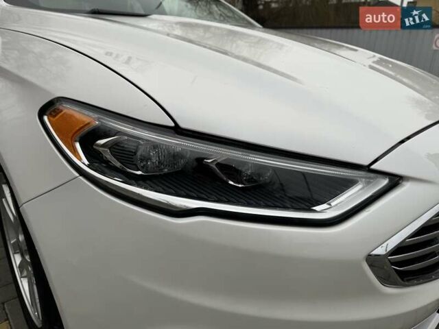 Белый Форд Фьюжн, объемом двигателя 2 л и пробегом 260 тыс. км за 13400 $, фото 32 на Automoto.ua