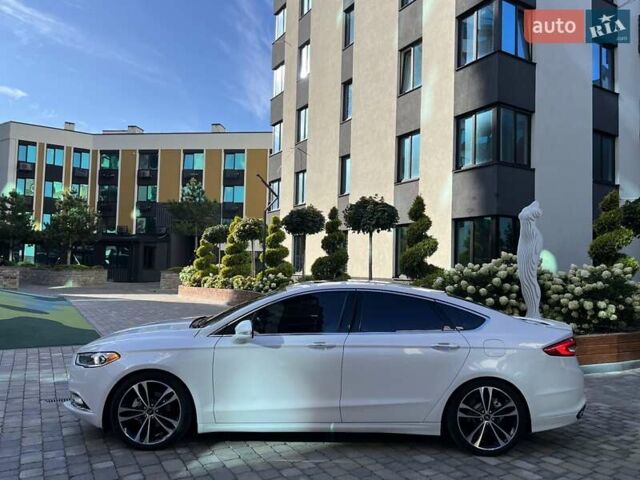 Білий Форд Фьюжен, об'ємом двигуна 2 л та пробігом 128 тис. км за 19000 $, фото 1 на Automoto.ua