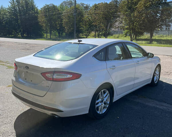 Белый Форд Фьюжн, объемом двигателя 2.5 л и пробегом 42 тыс. км за 12999 $, фото 5 на Automoto.ua