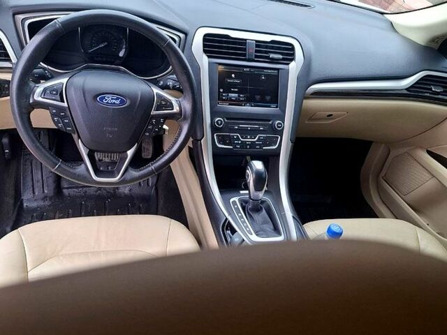 Білий Форд Фьюжен, об'ємом двигуна 1.5 л та пробігом 160 тис. км за 12000 $, фото 9 на Automoto.ua