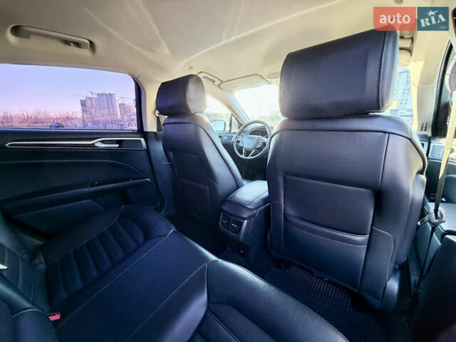 Белый Форд Фьюжн, объемом двигателя 2 л и пробегом 164 тыс. км за 13500 $, фото 17 на Automoto.ua