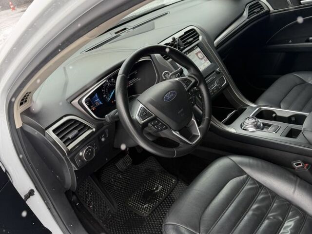 Білий Форд Фьюжен, об'ємом двигуна 2 л та пробігом 116 тис. км за 11500 $, фото 6 на Automoto.ua