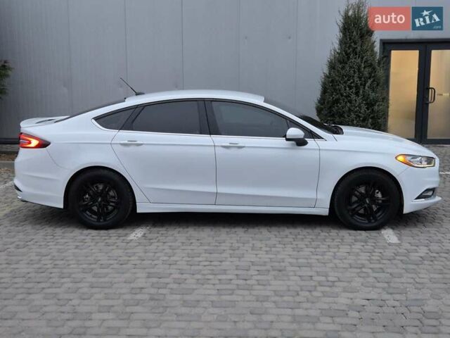 Белый Форд Фьюжн, объемом двигателя 2.49 л и пробегом 204 тыс. км за 12999 $, фото 6 на Automoto.ua