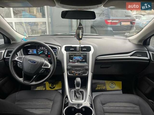 Білий Форд Фьюжен, об'ємом двигуна 2.5 л та пробігом 151 тис. км за 11200 $, фото 11 на Automoto.ua