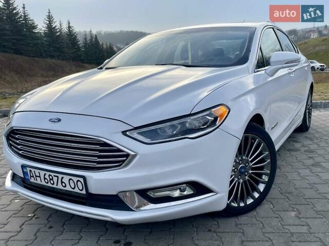 Белый Форд Фьюжн, объемом двигателя 2 л и пробегом 153 тыс. км за 13399 $, фото 43 на Automoto.ua