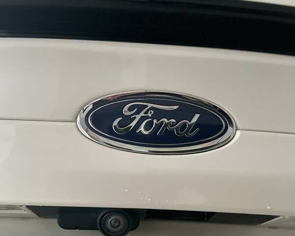 Білий Форд Фьюжен, об'ємом двигуна 2 л та пробігом 119 тис. км за 10350 $, фото 13 на Automoto.ua