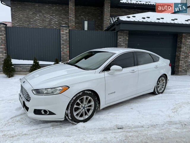 Білий Форд Фьюжен, об'ємом двигуна 2 л та пробігом 352 тис. км за 9800 $, фото 10 на Automoto.ua