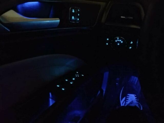 Білий Форд Фьюжен, об'ємом двигуна 0 л та пробігом 155 тис. км за 8100 $, фото 12 на Automoto.ua