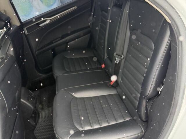 Білий Форд Фьюжен, об'ємом двигуна 2 л та пробігом 116 тис. км за 11500 $, фото 10 на Automoto.ua