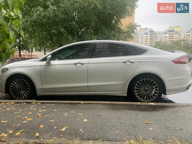 Белый Форд Фьюжн, объемом двигателя 2 л и пробегом 188 тыс. км за 13500 $, фото 3 на Automoto.ua
