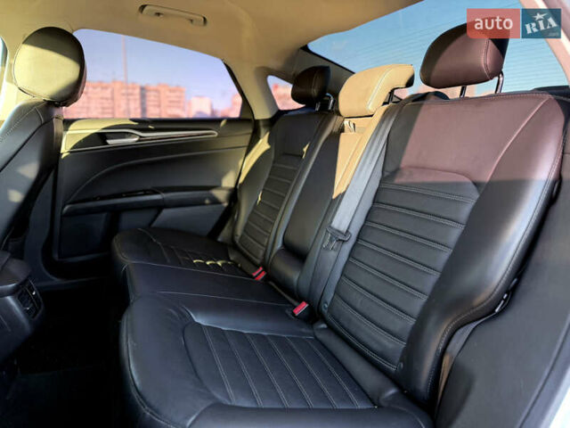 Белый Форд Фьюжн, объемом двигателя 2 л и пробегом 164 тыс. км за 13500 $, фото 21 на Automoto.ua