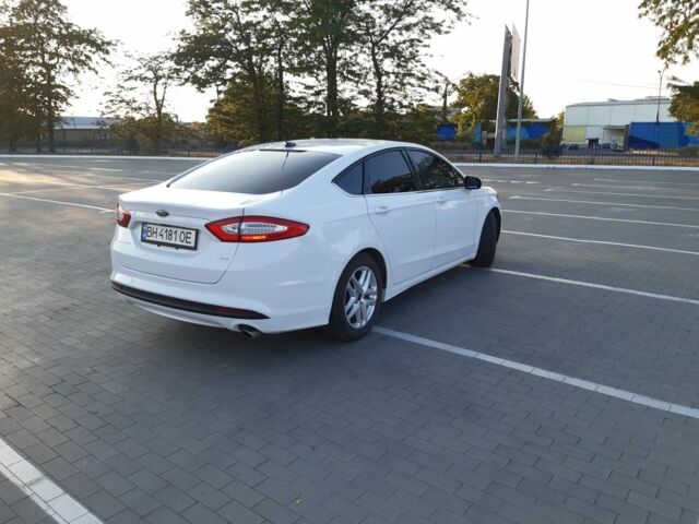 Білий Форд Фьюжен, об'ємом двигуна 2.5 л та пробігом 150 тис. км за 10200 $, фото 1 на Automoto.ua