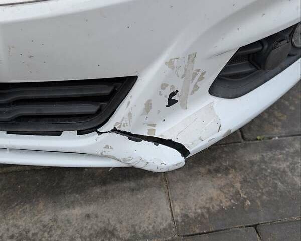 Белый Форд Фьюжн, объемом двигателя 1.5 л и пробегом 135 тыс. км за 8500 $, фото 8 на Automoto.ua