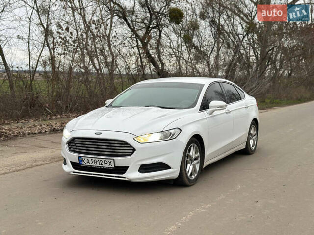 Білий Форд Фьюжен, об'ємом двигуна 2.49 л та пробігом 160 тис. км за 9000 $, фото 3 на Automoto.ua