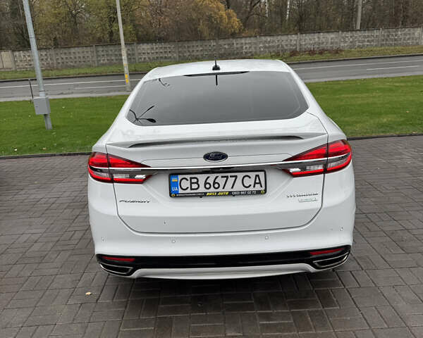 Білий Форд Фьюжен, об'ємом двигуна 2 л та пробігом 236 тис. км за 12999 $, фото 1 на Automoto.ua