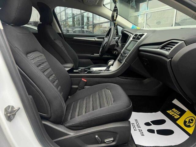 Білий Форд Фьюжен, об'ємом двигуна 2.5 л та пробігом 151 тис. км за 11200 $, фото 19 на Automoto.ua