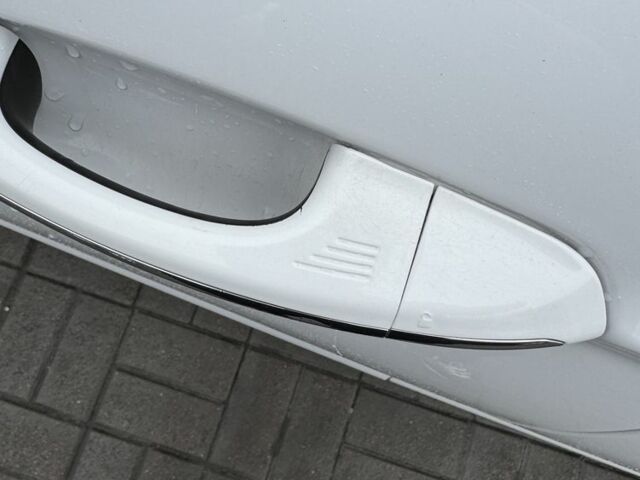 Белый Форд Фьюжн, объемом двигателя 2 л и пробегом 236 тыс. км за 13499 $, фото 6 на Automoto.ua