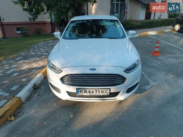 Белый Форд Фьюжн, объемом двигателя 2.49 л и пробегом 138 тыс. км за 12300 $, фото 1 на Automoto.ua