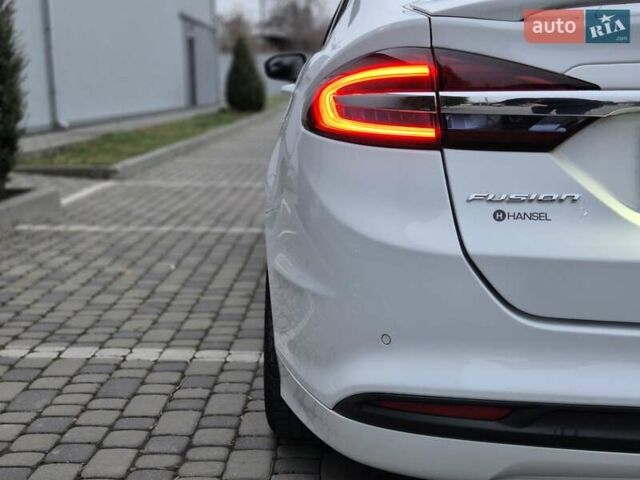 Белый Форд Фьюжн, объемом двигателя 2.49 л и пробегом 204 тыс. км за 12999 $, фото 8 на Automoto.ua