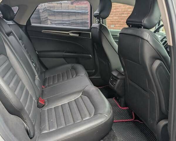 Белый Форд Фьюжн, объемом двигателя 1.5 л и пробегом 135 тыс. км за 8500 $, фото 11 на Automoto.ua