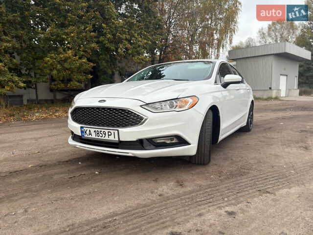 Білий Форд Фьюжен, об'ємом двигуна 2.49 л та пробігом 190 тис. км за 12500 $, фото 3 на Automoto.ua