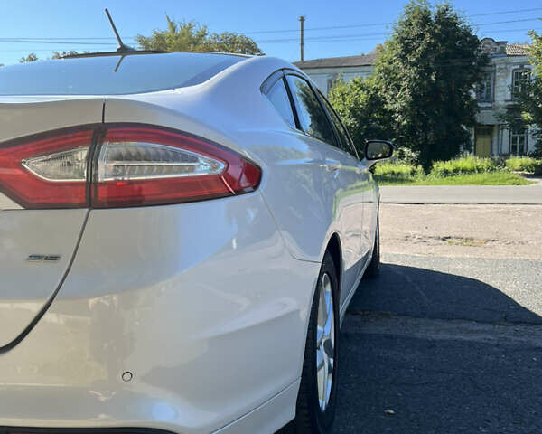 Белый Форд Фьюжн, объемом двигателя 2.5 л и пробегом 42 тыс. км за 12999 $, фото 10 на Automoto.ua