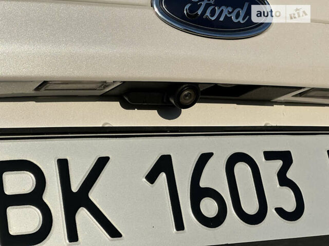 Белый Форд Фьюжн, объемом двигателя 1.5 л и пробегом 120 тыс. км за 9700 $, фото 31 на Automoto.ua