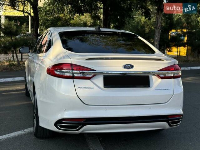 Белый Форд Фьюжн, объемом двигателя 2 л и пробегом 84 тыс. км за 10600 $, фото 7 на Automoto.ua