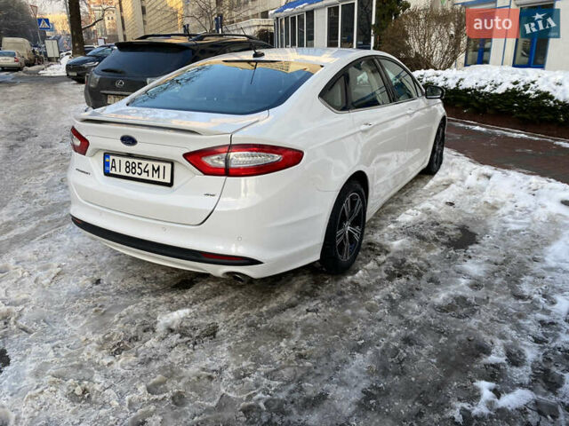 Белый Форд Фьюжн, объемом двигателя 2.49 л и пробегом 120 тыс. км за 12500 $, фото 1 на Automoto.ua