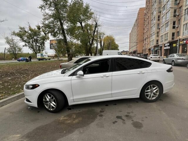 Білий Форд Фьюжен, об'ємом двигуна 0 л та пробігом 245 тис. км за 9199 $, фото 3 на Automoto.ua