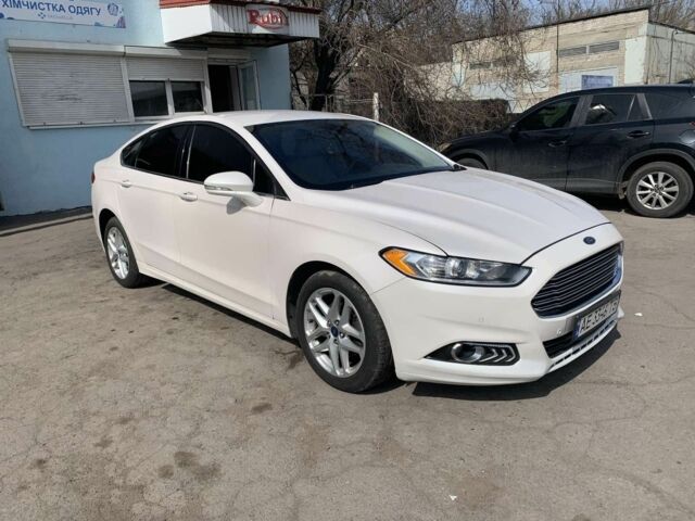 Белый Форд Фьюжн, объемом двигателя 1.5 л и пробегом 135 тыс. км за 10200 $, фото 1 на Automoto.ua